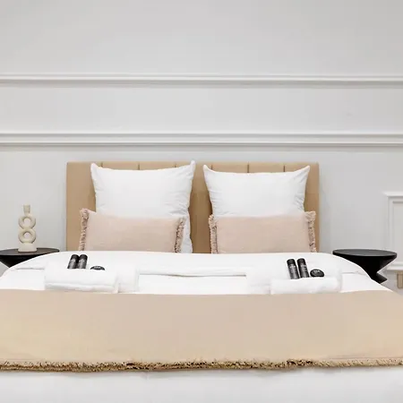 Duplex Prestige Avec Billard Et Baignoire Appartamento