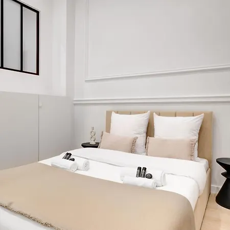 Duplex Prestige Avec Billard Et Baignoire Appartamento Parigi