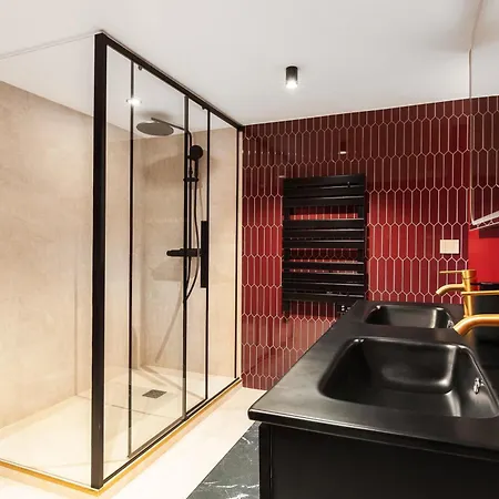 Duplex Prestige Avec Billard Et Baignoire Parigi